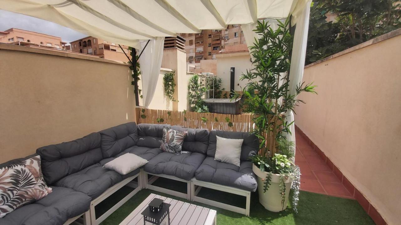 Del Parque Flats Atico Capuchinos Malaga Exterior photo